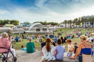 30a-seaside-concerts-out-on-the-lawn-3